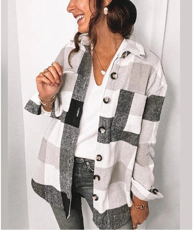 Long-Sleeved Lapel Loose Fitting Plaid Woolen Jacket for Women